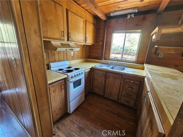 2421 Galcier Drive, Pine Mtn Club, CA 93222