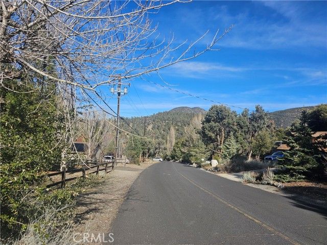2421 Galcier Drive, Pine Mtn Club, CA 93222