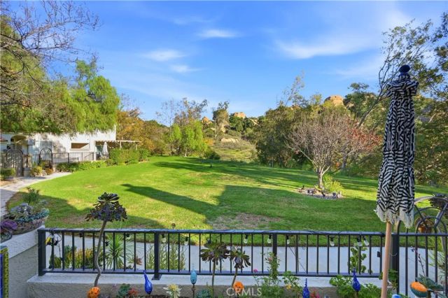 22350 Heritage Pass, Chatsworth, CA 91311