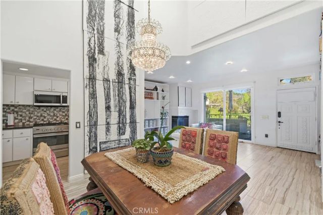 22350 Heritage Pass, Chatsworth, CA 91311