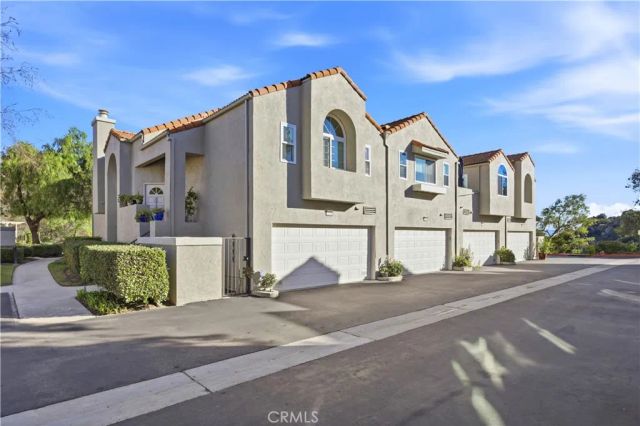 22350 Heritage Pass, Chatsworth, CA 91311