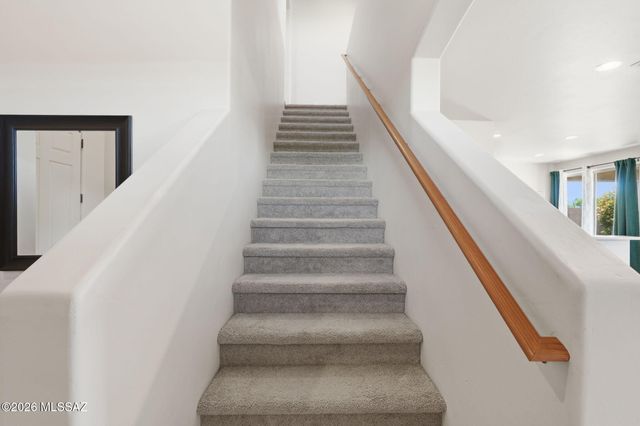 10402 S Cutting Horse Drive, Vail, AZ 85641