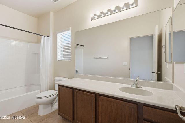 10402 S Cutting Horse Drive, Vail, AZ 85641