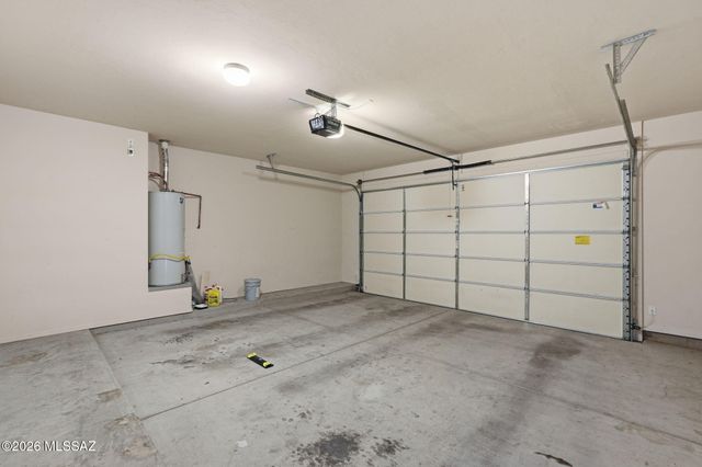 10402 S Cutting Horse Drive, Vail, AZ 85641