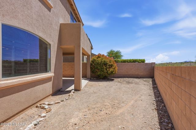 10402 S Cutting Horse Drive, Vail, AZ 85641