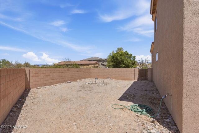 10402 S Cutting Horse Drive, Vail, AZ 85641