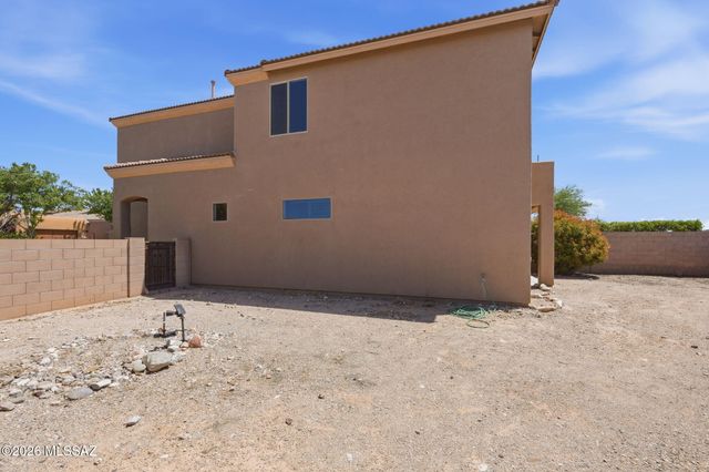 10402 S Cutting Horse Drive, Vail, AZ 85641