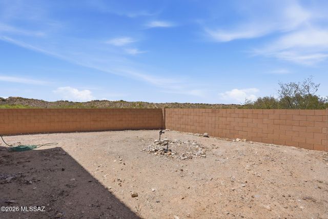 10402 S Cutting Horse Drive, Vail, AZ 85641