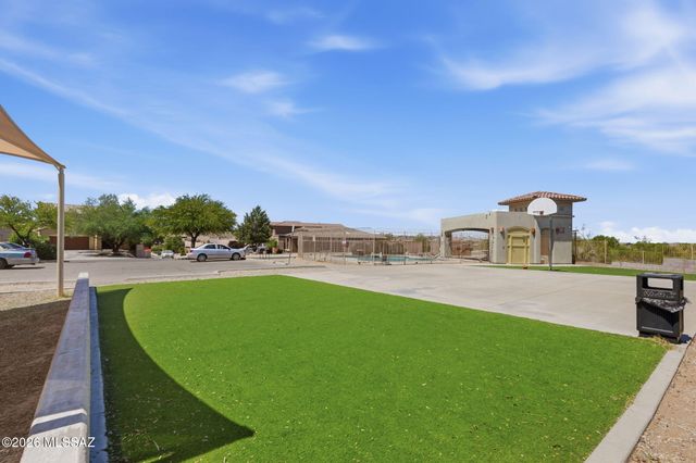 10402 S Cutting Horse Drive, Vail, AZ 85641