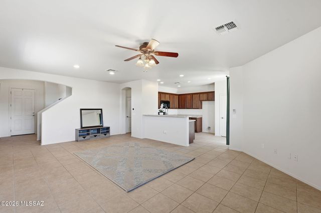 10402 S Cutting Horse Drive, Vail, AZ 85641