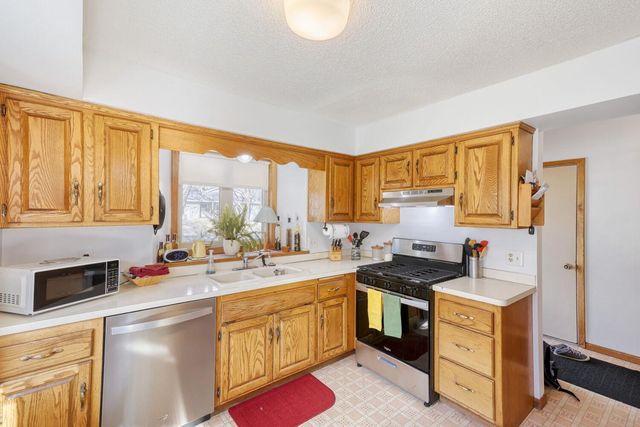 12121 Jefferson Street NE, Blaine, MN 55434