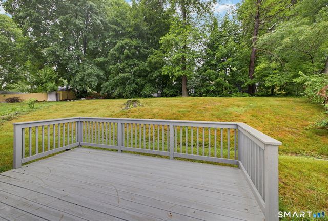 11 Elmhurst Circle, West Hartford, CT 06110