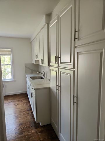 2 Francis Place, Nyack, NY 10960