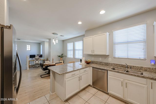 1634 N 77TH Glen, Phoenix, AZ 85035