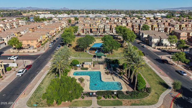 1634 N 77TH Glen, Phoenix, AZ 85035