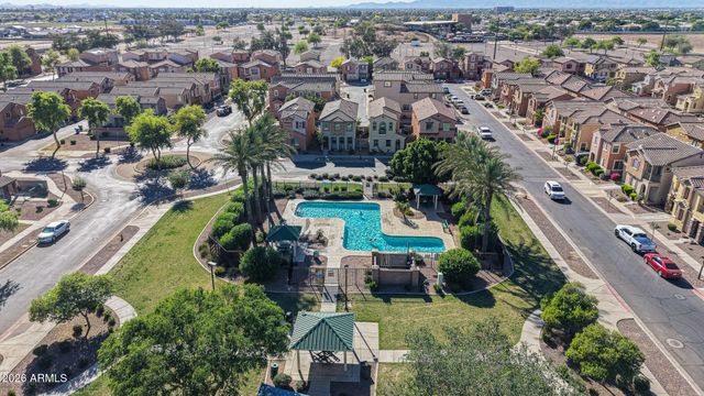 1634 N 77TH Glen, Phoenix, AZ 85035