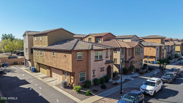 1634 N 77TH Glen, Phoenix, AZ 85035