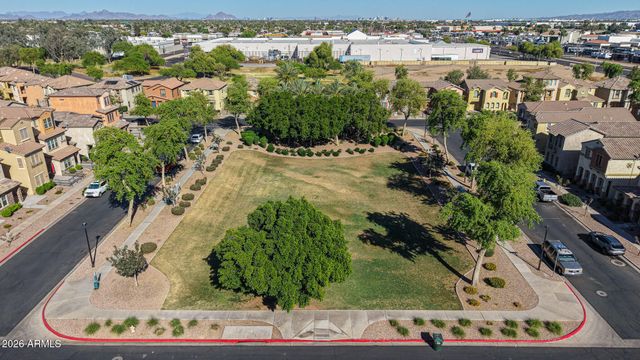 1634 N 77TH Glen, Phoenix, AZ 85035