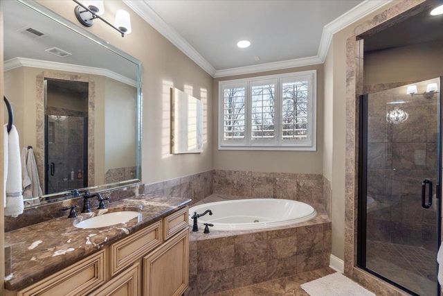 9960 IBERVILLE CV W, Lakeland, TN 38002