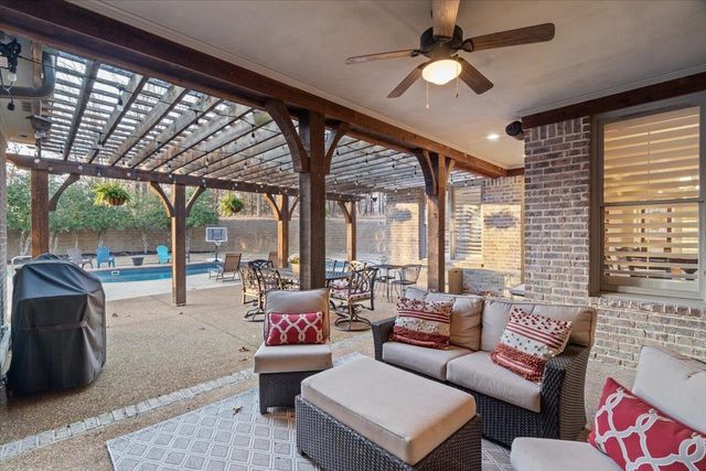 9960 IBERVILLE CV W, Lakeland, TN 38002