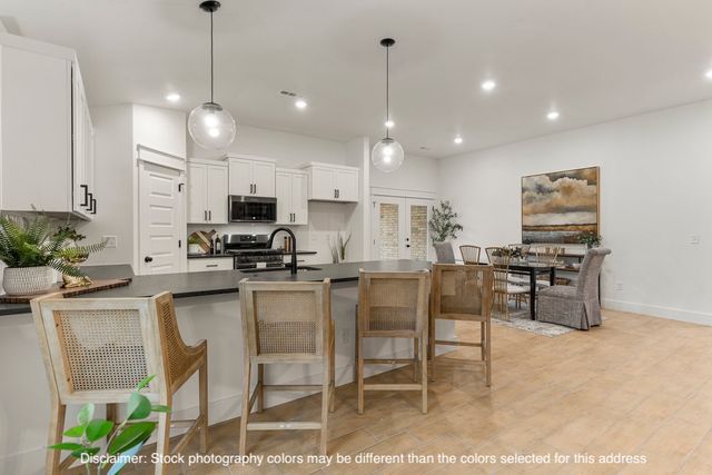 1003 Lambrusco Boulevard, Tontitown, AR 72762