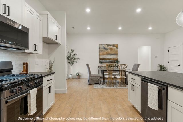 1003 Lambrusco Boulevard, Tontitown, AR 72762