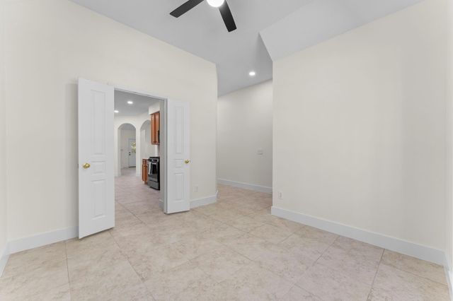 135 S Hollylaurel Circle, The Woodlands, TX 77382