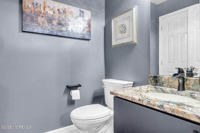 11 Phoenix Court, Tinton Falls, NJ 07712