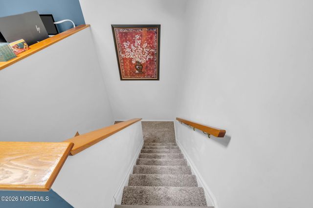 11 Phoenix Court, Tinton Falls, NJ 07712