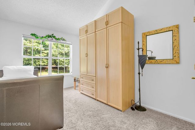 11 Phoenix Court, Tinton Falls, NJ 07712