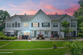 11 Phoenix Court, Tinton Falls, NJ 07712