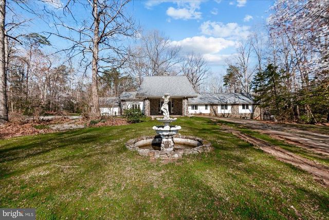 7621 RIVER RD, Fredericksburg, VA 22407