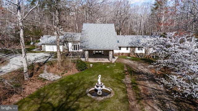 7621 RIVER RD, Fredericksburg, VA 22407