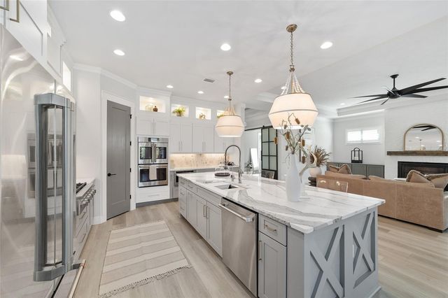 11096 SW 38TH BOULEVARD, Gainesville, FL 32608