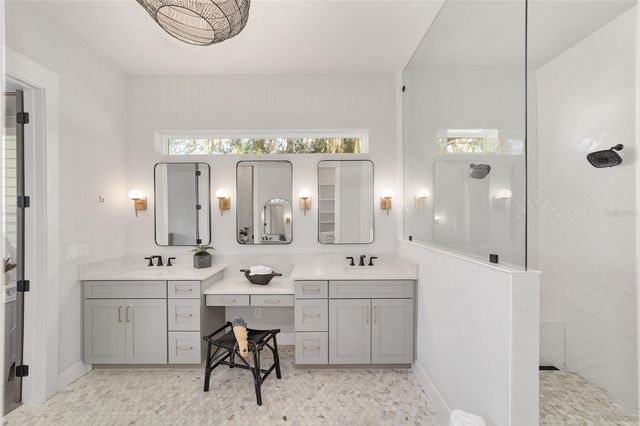 11096 SW 38TH BOULEVARD, Gainesville, FL 32608