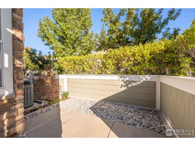 805 Summer Hawk Dr L-L69, Longmont, CO 80504