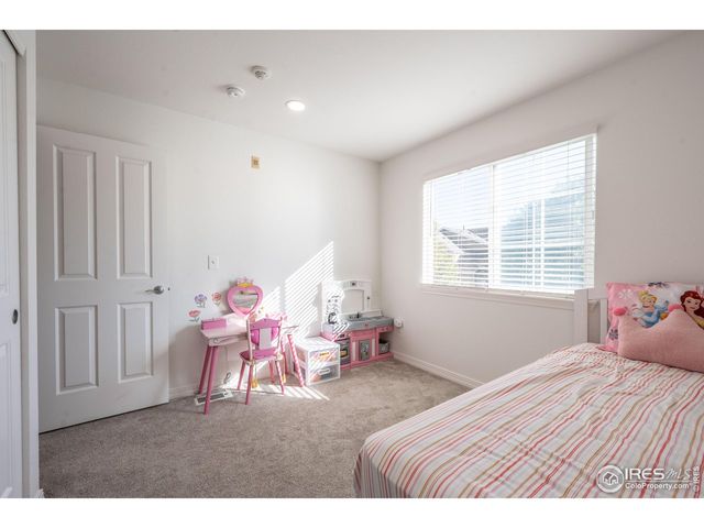 805 Summer Hawk Dr L-L69, Longmont, CO 80504