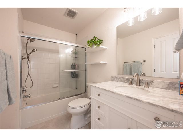 805 Summer Hawk Dr L-L69, Longmont, CO 80504