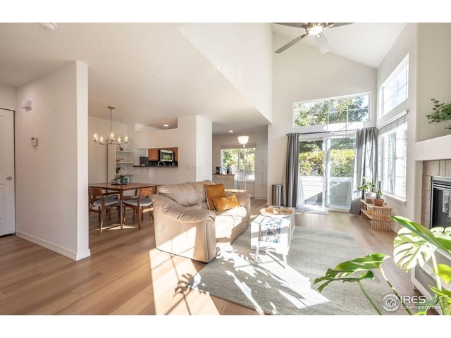 805 Summer Hawk Dr L-L69, Longmont, CO 80504