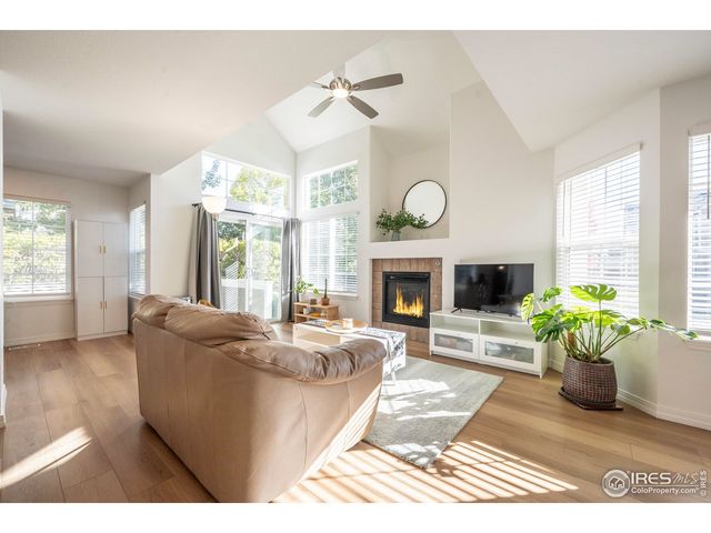 805 Summer Hawk Dr L-L69, Longmont, CO 80504