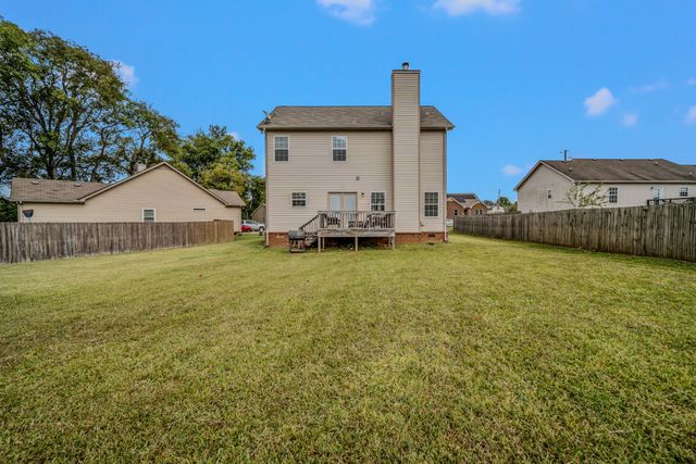 1008 Glenda Dr, Murfreesboro, TN 37128