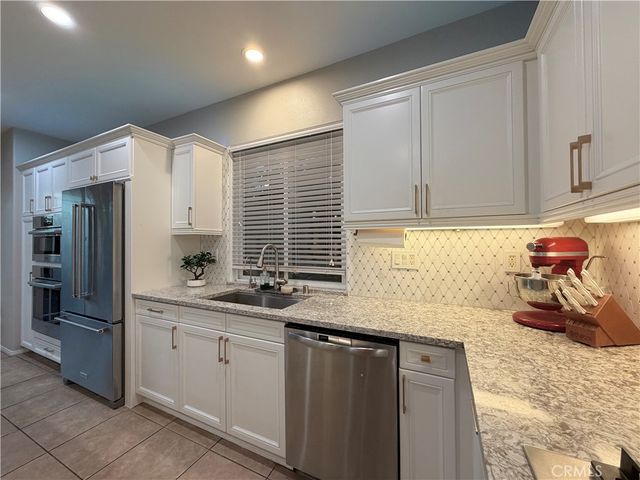 2559 Sunflower, Fullerton, CA 92835