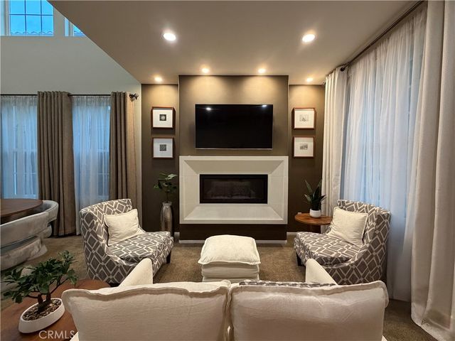 2559 Sunflower, Fullerton, CA 92835