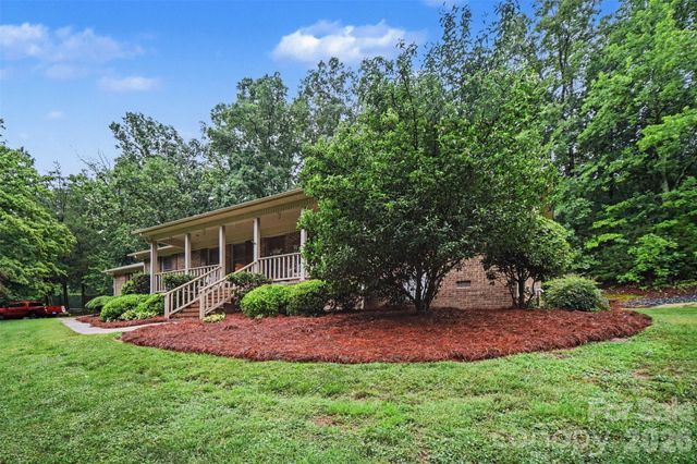 7774 Pharr Mill Road, Harrisburg, NC 28075
