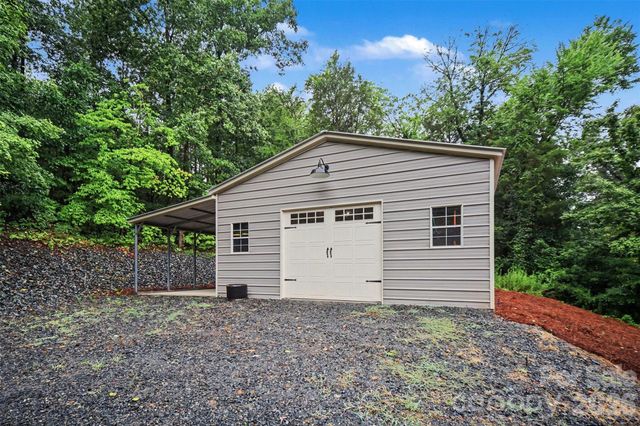 7774 Pharr Mill Road, Harrisburg, NC 28075