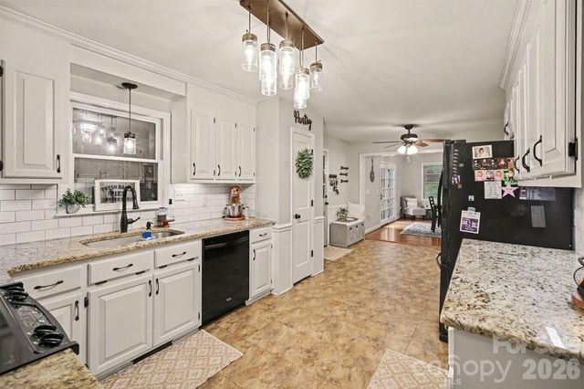 7774 Pharr Mill Road, Harrisburg, NC 28075