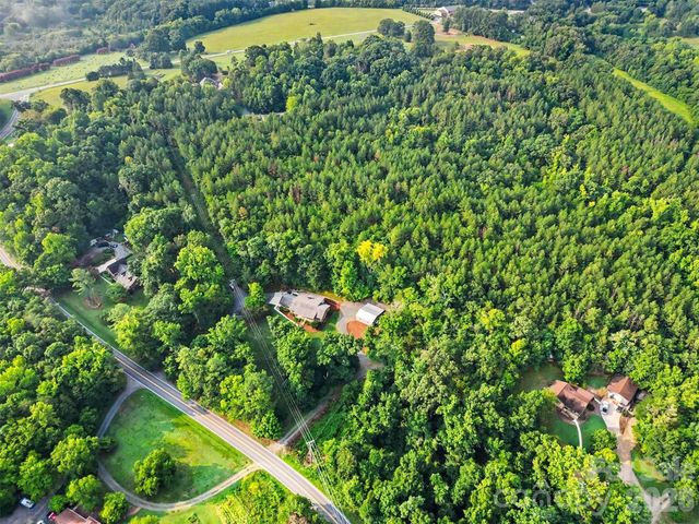 7774 Pharr Mill Road, Harrisburg, NC 28075