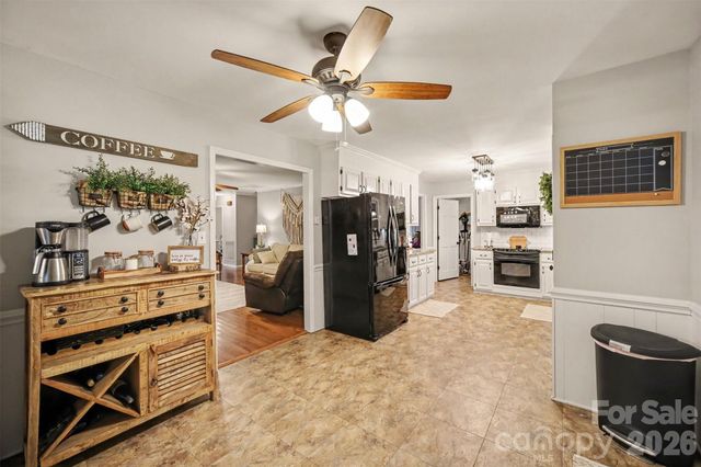 7774 Pharr Mill Road, Harrisburg, NC 28075