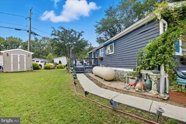 76 PATUXENT MOBILE EST, Lothian, MD 20711