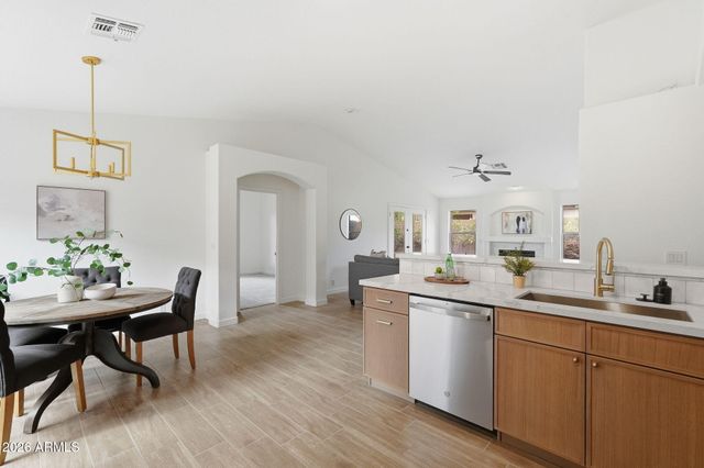 6126 E ROLAND Street, Mesa, AZ 85215